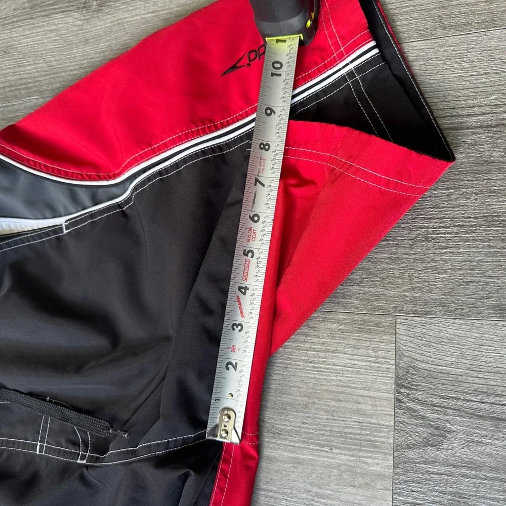 Speedo Y2K surf Black Red Swim Trunks Mesh Liner Men's Large embroidered